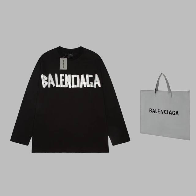 可配手提袋5 高品质 Balenciga 巴黎世家 磨破 胶带长袖T恤 采用磨破工艺 细节无法挑剔，极具档次感与奢华辨识度！三标齐全 版型属于休闲宽松小落肩的版