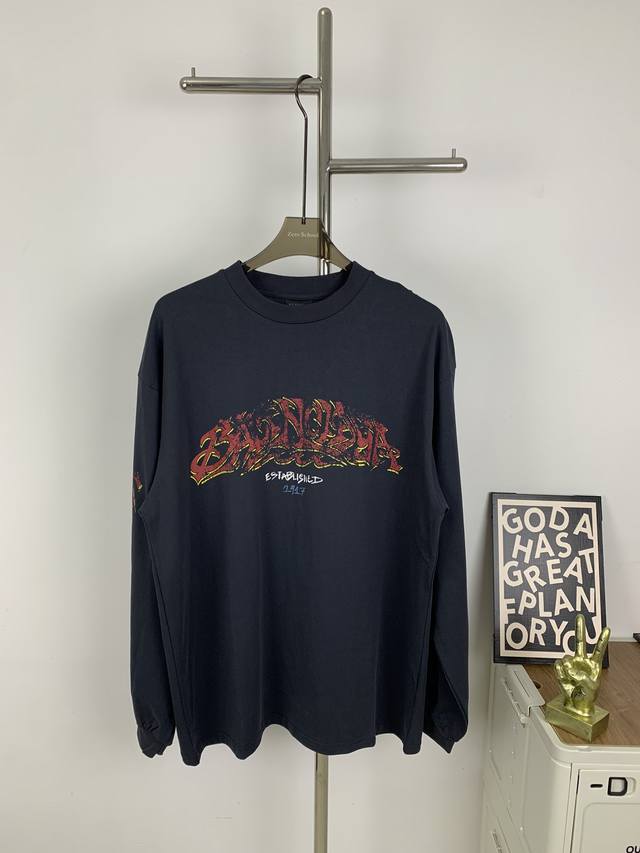 款号A301 新款BALENCIAGA 巴黎世家 24ss限定火焰 logo 字母印花水洗情侣款圆领长袖T恤 -顶级复刻版本 独家定制客供巴黎双纱面料 布面干净