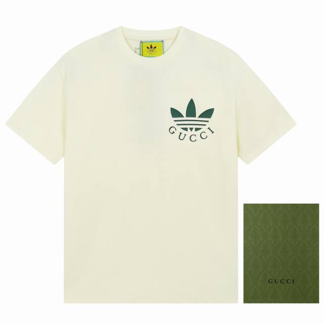 新款上新 18292 adidas X Gucci联名 胸口浮雕logo标志短袖 立体图案印花采用进口粘胶纤维定位胶印工艺 订织订染 230克搭配32支双纱面料