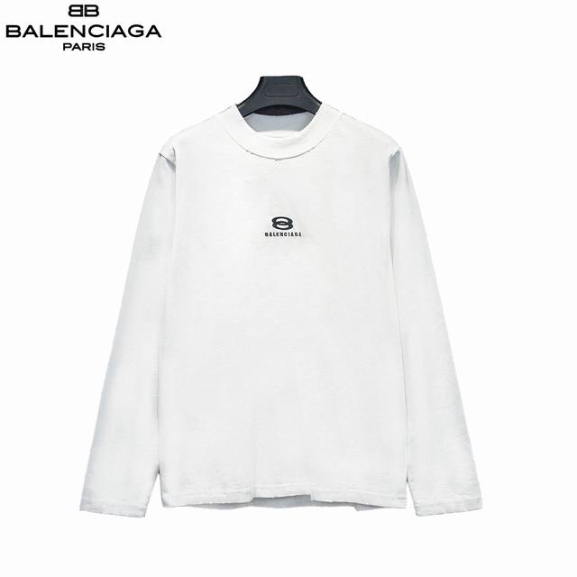 Balenciaga 巴黎世家 24Ss 双环互扣刺绣长袖 100%棉 采用26支双纱 300克重面料 进口针织针梳棉进行制作，厚度适中，有垂感又有轮廓型，上