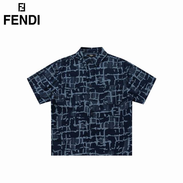 Fendi 芬迪 24Fw 满印牛仔衬衫短袖 精准对位，分毫不差，媲美yb，洗水效果极佳，手感透气厚实，细节都是纯手工打磨匠心工艺制造出品，独家细节门袋全埋夹