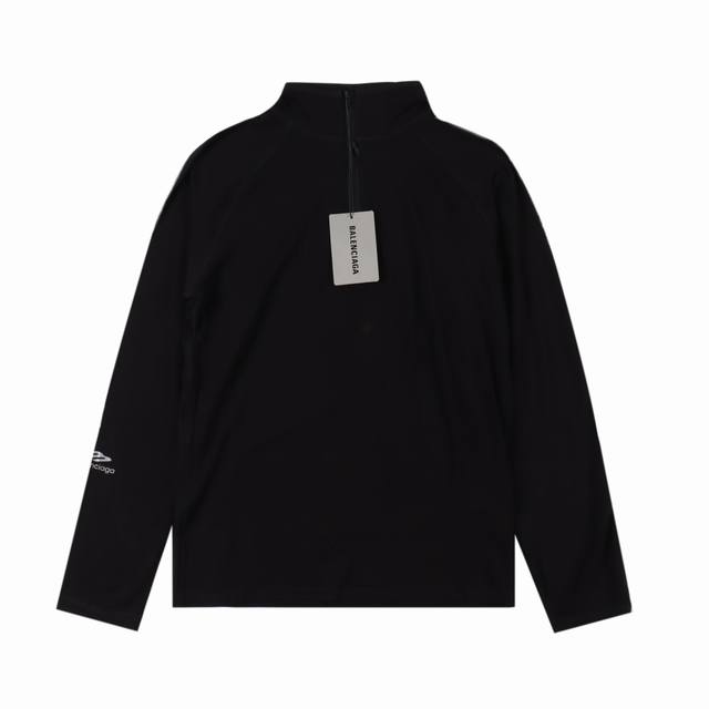 Balenciaga巴黎世家blcg 滑雪系列 半拉链打底衫 Bodycon版型，此品类都是运动功能性上衣，贴身亲肤保暖，可以做为运动健身衣穿。整体锁边缝线 右