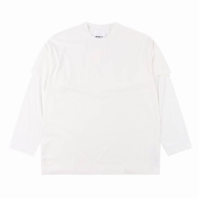 Jil Sander 24Fw 后背字母真两件长袖 面部采用26S230G精梳棉，底部常用40S180G高密度爽滑棉，全棉材质定织，对版定染颜色，双面烧毛无尘食