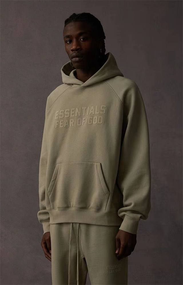 上新 “ 顶级版本 立体双排硅胶连帽 Fear Of God Essentials Hoodie Fog 新版立体硅胶双排字母logo连帽套头卫衣帽衫 内衬加绒