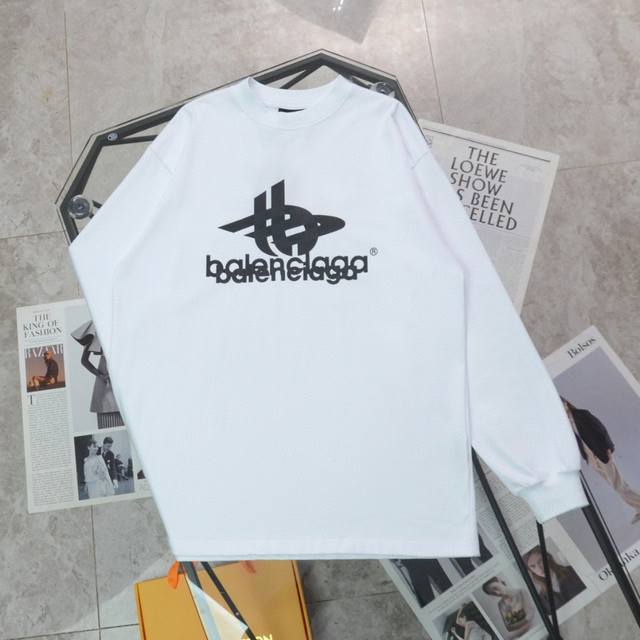 上新 纯原臻品 顶级复刻 Balenciaga 巴黎世家新款幻影双logo 长袖卫衣t恤 款号：631B15 颜色：黑色 白色 购入原版开模打造，全