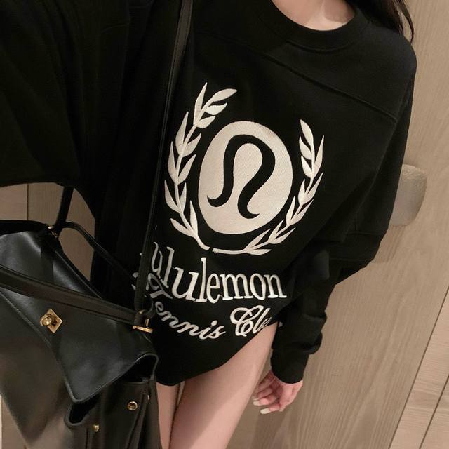 Lululemon露露乐蒙美式复古麦穗重工刺绣圆领加绒卫衣 款号：24672709892 颜色：黑色 白色 灰色 尺码：均码 80-125斤