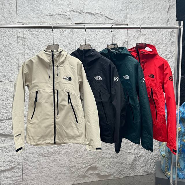 代购级 重磅强推新品巅峰系专业级冲锋衣，韩柜限定版the North Face 男女同款gore-Tex连帽无缝压胶硬壳外套冲锋衣，纯原品牌公司订单尾货，防伪标