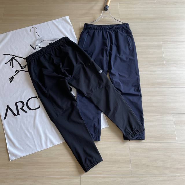 秋款长裤arc'Teryx 始祖鸟 Gamma Jogger 户外松紧腰防风 男子 软壳束脚长裤！ 面料：梭织黑科技四面弹秋冬季新品 独家爆款 强烈推荐 即将爆