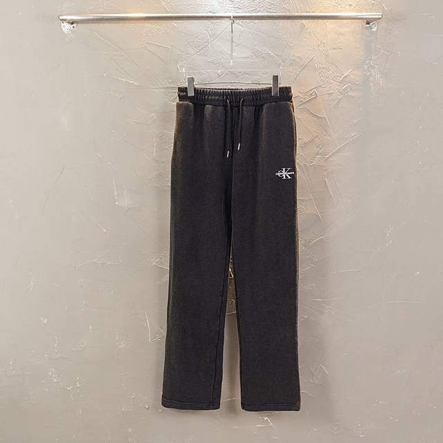 Calvin Klein Jeans重工毛圈水洗直筒裤 男女同款 Size：S M L Xl