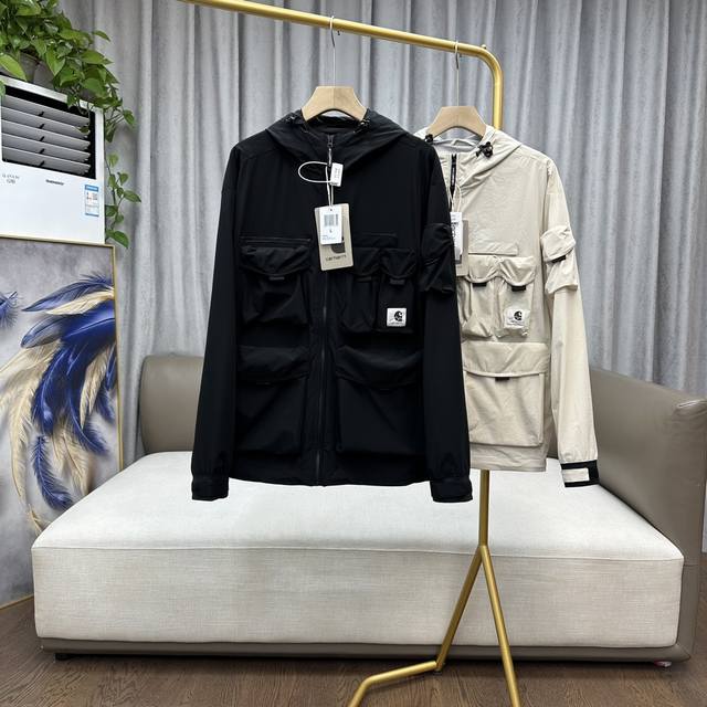 Carhartt Wip机能风卡哈特防水多功能户外冲锋衣运动外套，三标齐全高端版本，专柜定制面料，透气舒适度高，细节无可挑剔，品牌元素设计理念，体现高品质。手感