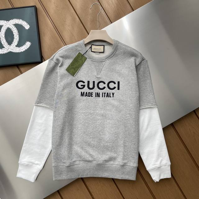 专柜还原顶级复刻版 Gucci 专柜款，时髦和实穿度非常高的拼接卫衣！采用进口毛圈鱼肚纹面料，柔软细腻有筋骨，不起球不易变形，透气性非常好！宽松版型高弹力不挑人