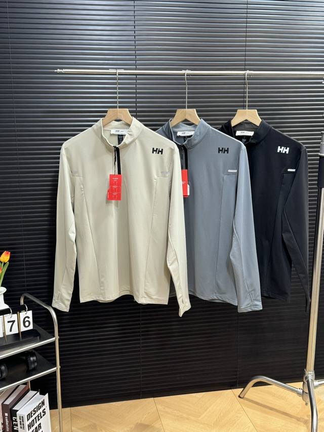 Helly Hansen Hh海丽汉森 秋季纯色运动健身半拉链打底长袖 颜色：黑色 卡其 灰色 尺码：M L Xl 2Xl 3Xl 纯棉面料手感柔软舒适，高