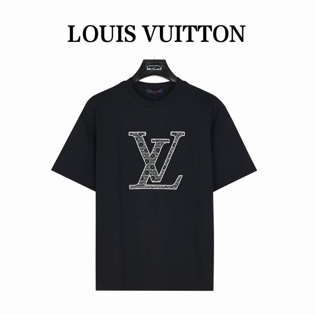 Louis Vuitton 路易威登24Ss 大logo内嵌老花花纹刺绣短袖t恤 面料采用高克重280G重精梳棉，定制1:1螺纹，面料舒适亲肤无异感， 制定染面