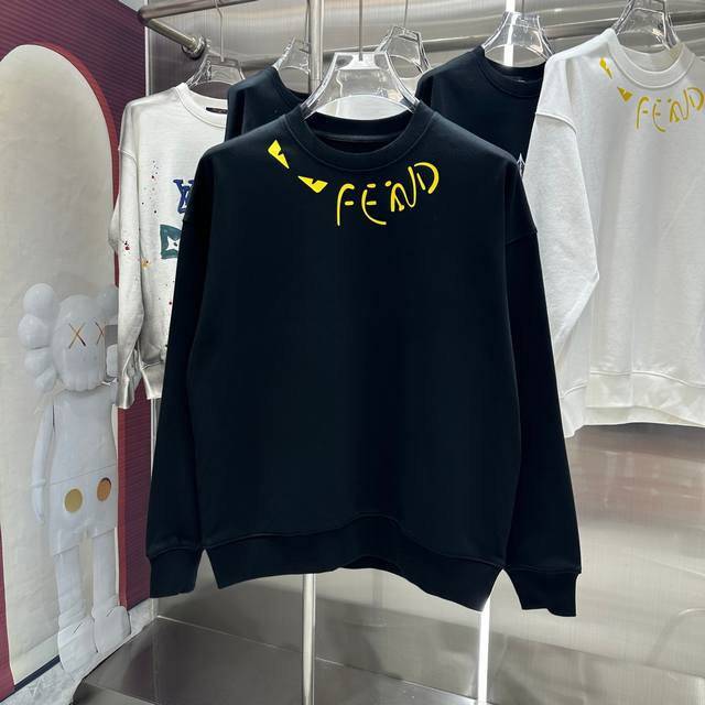 Fendi 2024 秋冬新款 个性印花圆领卫衣 男女同款 S M L Xl Xxl 五个码 黑色 白色