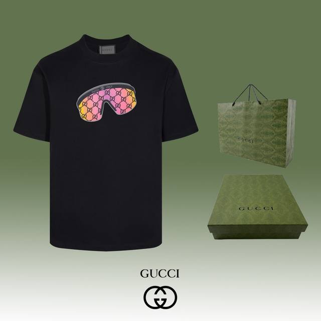 顶级代工品质 Gucci~古驰 24Ss 经典t恤短袖 不需要所谓烂大街的华丽文案 主打品质 面料经过2次高温缩水固色 不变形不缩水不起球 正确os版型