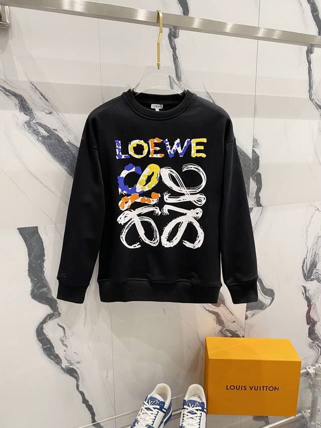 Dw Loewe 罗意威 2024秋季圆领新款卫衣 经典logo图案字母泼墨印花 原版面料 官方同款 400克 同缸染面料 手感非常舒服 百搭超级百搭好看 男女