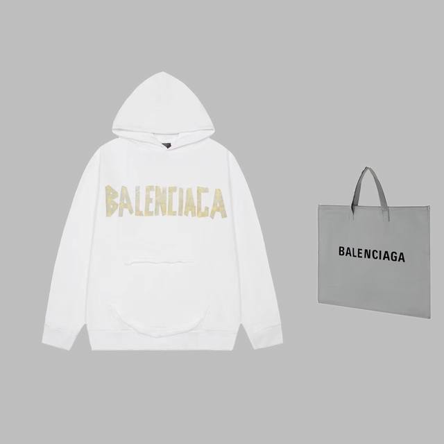 可配手提袋5 高品质 Balenciga 巴黎世家 磨破 胶带连帽卫衣 采用磨破工艺 洗水做旧工艺 细节无法挑剔，极具档次感与奢华辨识度！三标齐全 版型属于休闲