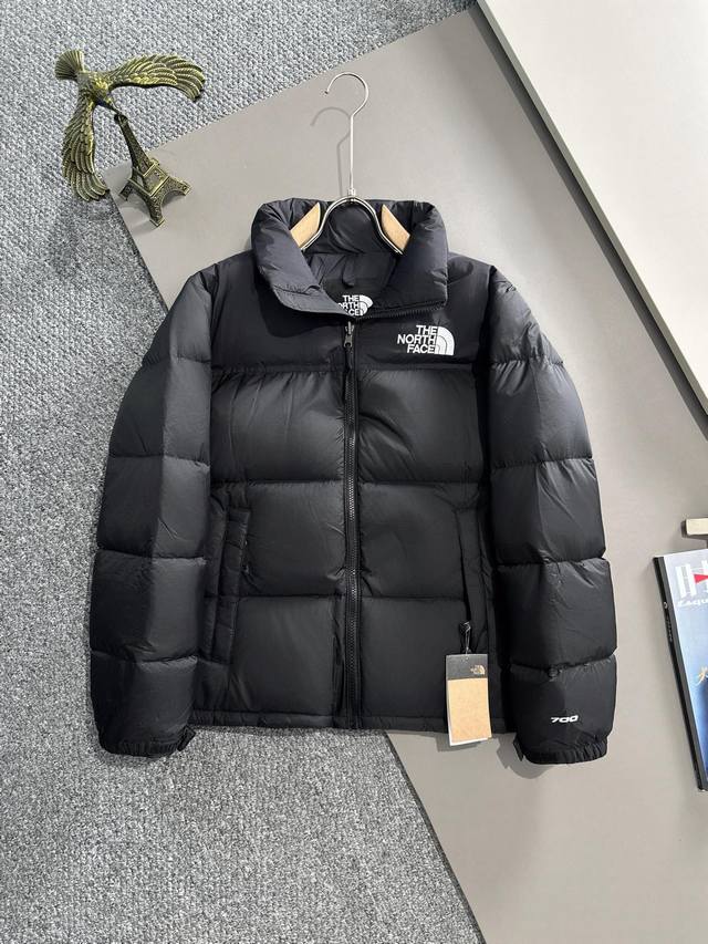 十三色 Thenorthface北面1996Nuptse 1996 经典款 美版 羽绒服 顶级原版 男女同款 刺绣： 进口全新百灵达绣花机定制万针电绣，饱满 立