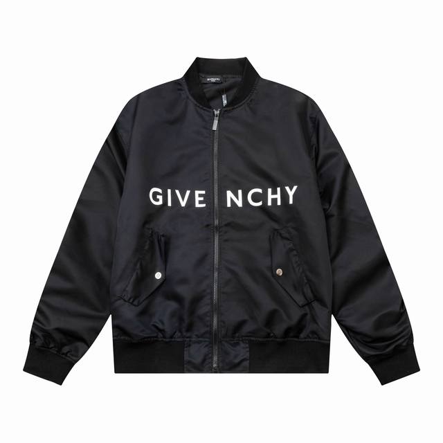 纪凡希 Givenchy 24Ss 秋冬新品 飞行夹克 Oversize 版型 高级抽褶设计袖子 Re-Nylon再生尼龙面料 耐磨耐刮 挺括有质感 定制高密度