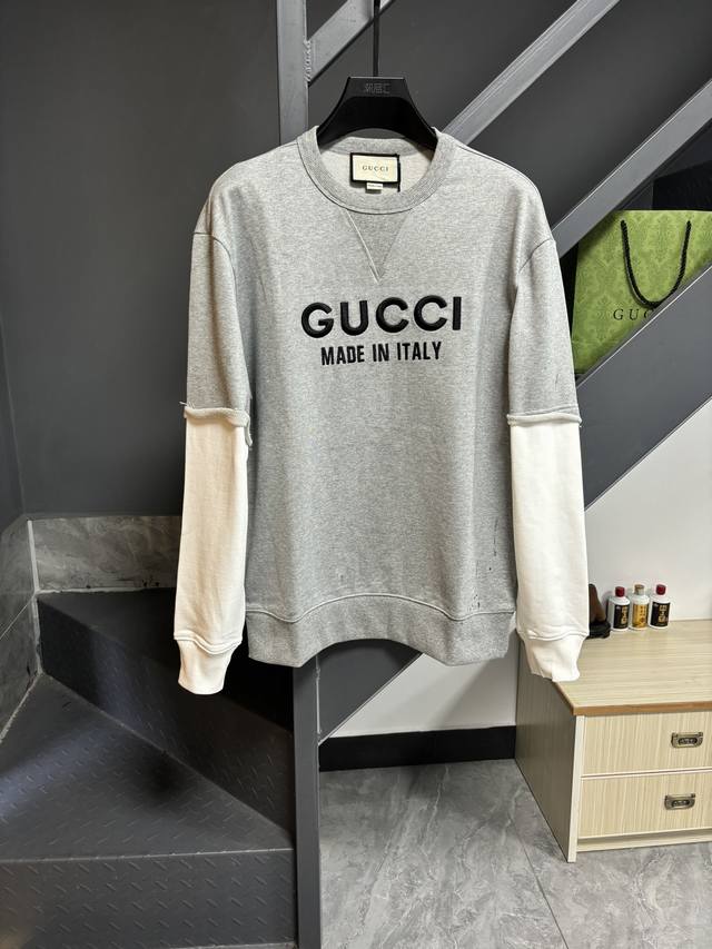 新款上新 古驰 Gucci Gucci 古驰 巴黎联名双g字母印花 Logo标识精致升级，灵感源自八十年代复古 原版面料 官方同款 假2件卫衣 定制450克同缸