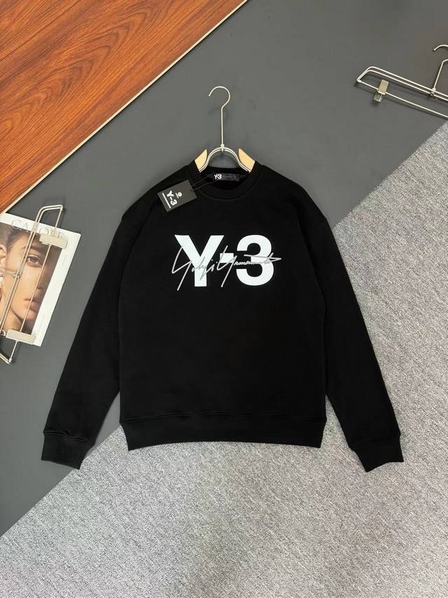 Y-3*山本耀司*秋冬最新款圆领时尚长袖卫衣，发泡印花工艺logo设计，400克纯棉面料！贴肤舒适，耐看又好穿，原厂工艺一丝不苟，休闲百搭必备款 码数 S M