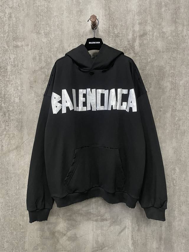 Balenciaga 巴黎世家 24秋冬新品 胶带拉浆印花长袖连帽卫衣帽衫 面料采用巴黎zp定织定染全棉毛圈大 克重460克 布面干净 布纹清晰 柔软舒适 螺纹