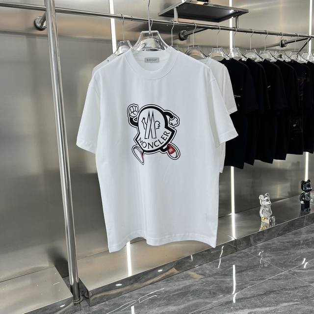 Moncler 蒙口 2024春夏新款短袖t恤 个性印花 男女同款 M L Xl Xxlxxxl 五个码 黑色 白色 下单请报身高体重 三标齐全