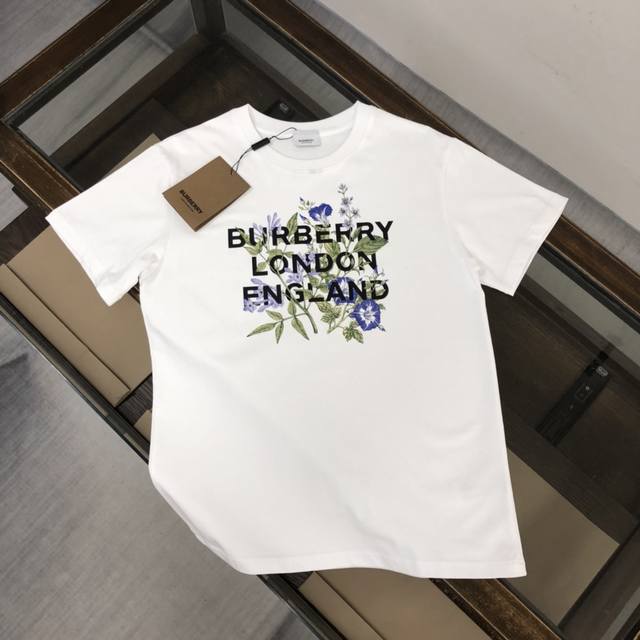 Burberry 巴宝莉 2024Ss 原单工厂 纯棉印花圆领短袖t恤 印花标识超强立体视觉效果 颜色～黑色 白色 尺码：M-Xxxl