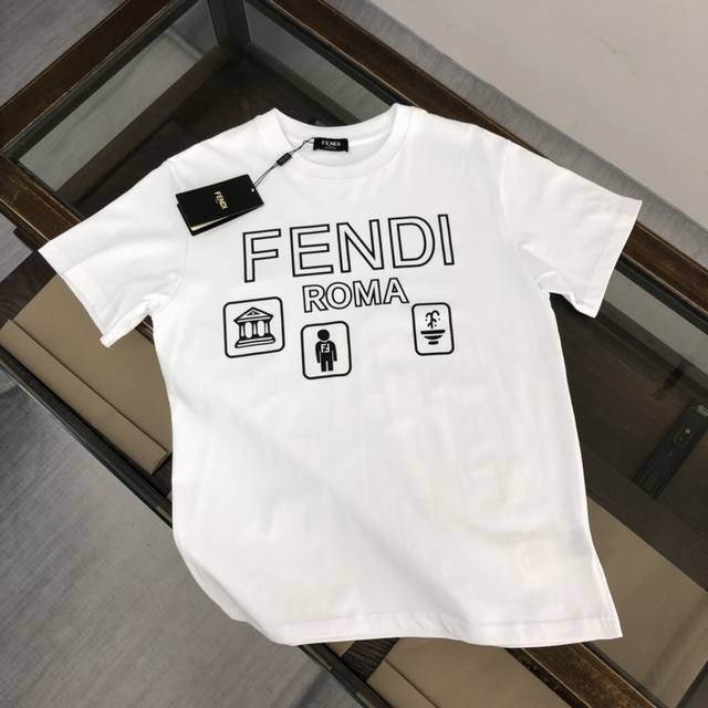 Fendi 芬迪 2024新款上市 专柜系列纯棉t恤！全新设计灵感，极具时尚代表性！精致logo设计！手感舒适透气！绝非一般的yy之作！极为时尚耐看有腔调，上身