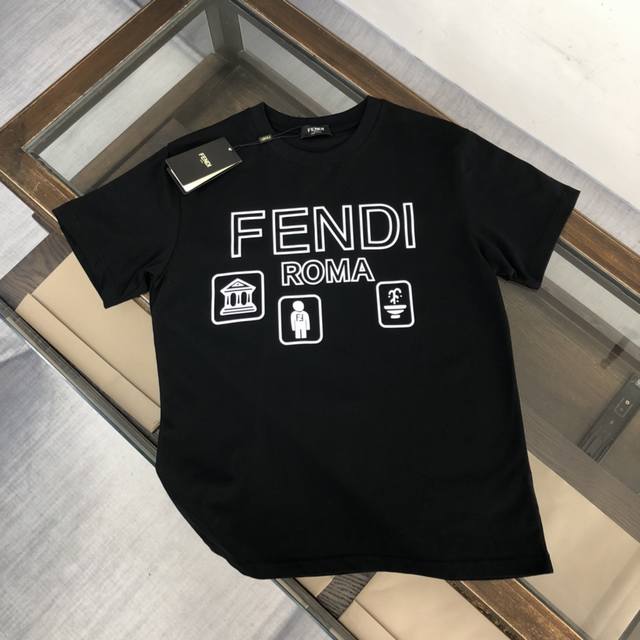 Fendi 芬迪 2024新款上市 专柜系列纯棉t恤！全新设计灵感，极具时尚代表性！精致logo设计！手感舒适透气！绝非一般的yy之作！极为时尚耐看有腔调，上身