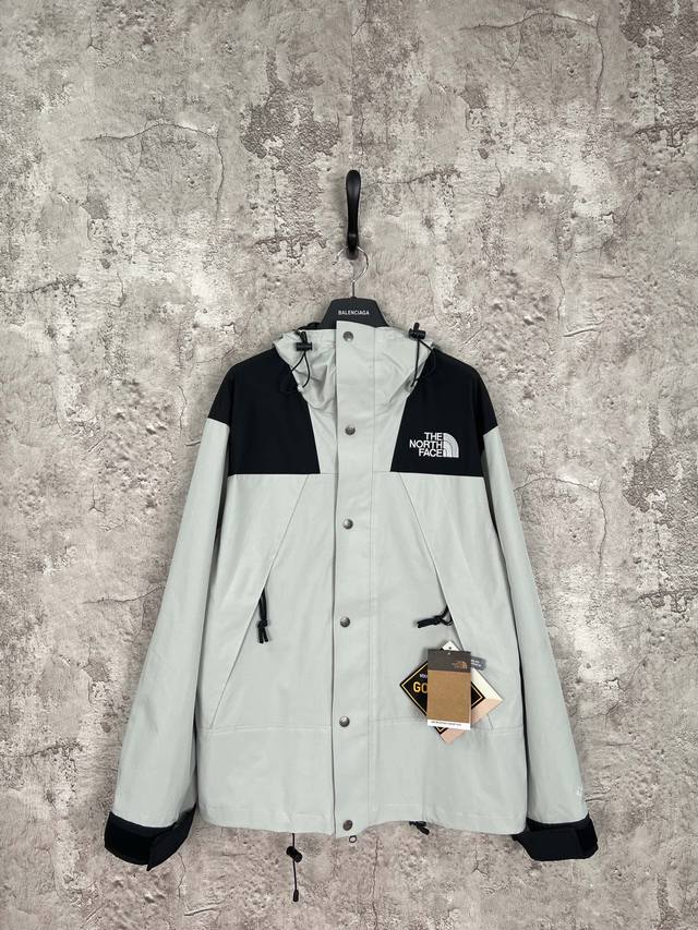 高端货防水冲锋衣 Thenorthface北面1990经典款户外防水冲锋衣登山夹克 代购级为了还原z的一切质感今年团队历经数月最终出货。所有辅料还原z，面料做工