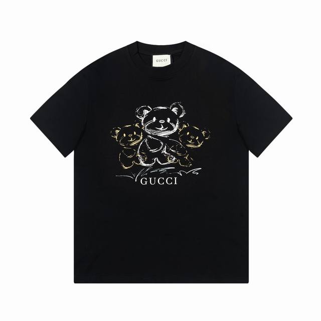 Gucci24Ss上新 古驰新品！小熊印花短袖 采用双纱纯棉280G，面料颜色定制定染，不缩水不退色。手感舒服，质感超强全套原版辅料，芯片细节到位，潮男潮女必