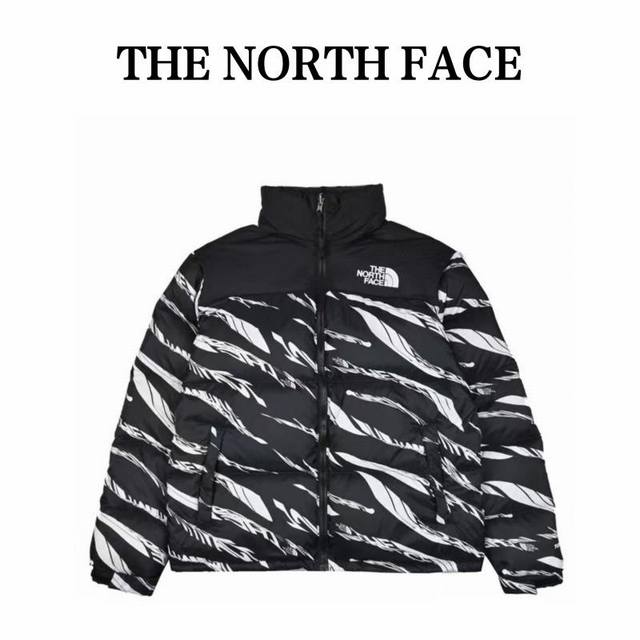 VC出品 The North Face Down Parka 北面亚洲限定斑马纹羽绒服 这款一出就火爆全网 全新批次 NFC芯片扫描感应 采用原版高清数码印花轻