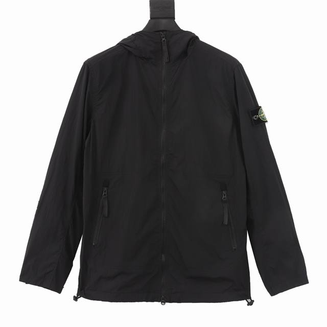 STONE ISLAND 石头岛 23SS纯色拉链连帽夹克外套 顶级定织面料 质地加密涤锦质感 丝光效果同时质感高端 完美原版还原 石头岛近两年还是比较火爆的