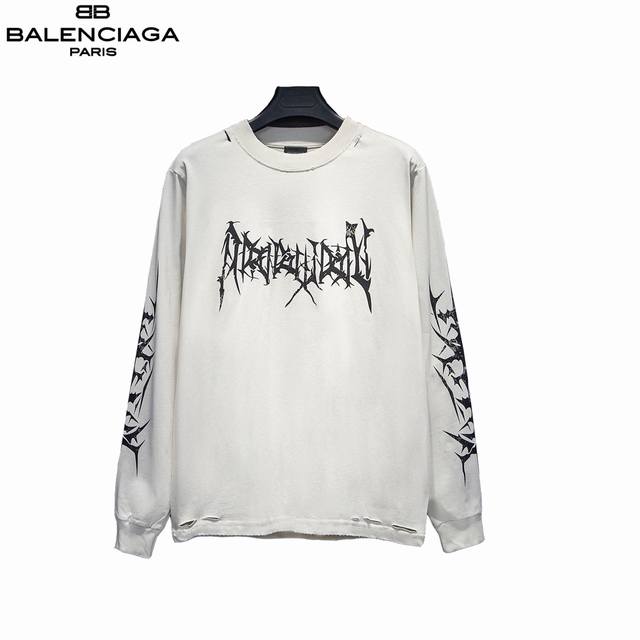 Balenciaga 巴黎世家 24ss 梵文双臂涂鸦卫衣 采用26支双纱 300克重面料 进口针织针梳棉进行制作，厚度适中，有垂感又有轮廓型，上身就是一个舒适