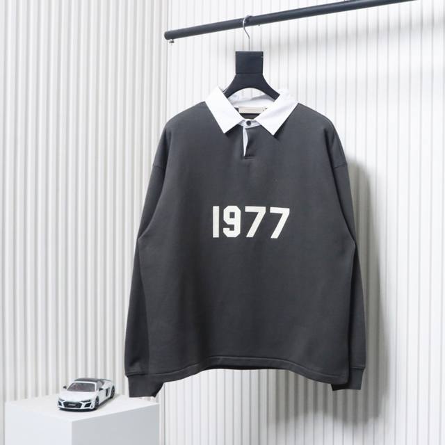 Fear of God FOG essential 复线 1977植绒Polo领卫衣 内衬毛圈 面料舒适 男女均可上身驾驭 面料采用420G双股精梳棉 手感舒适