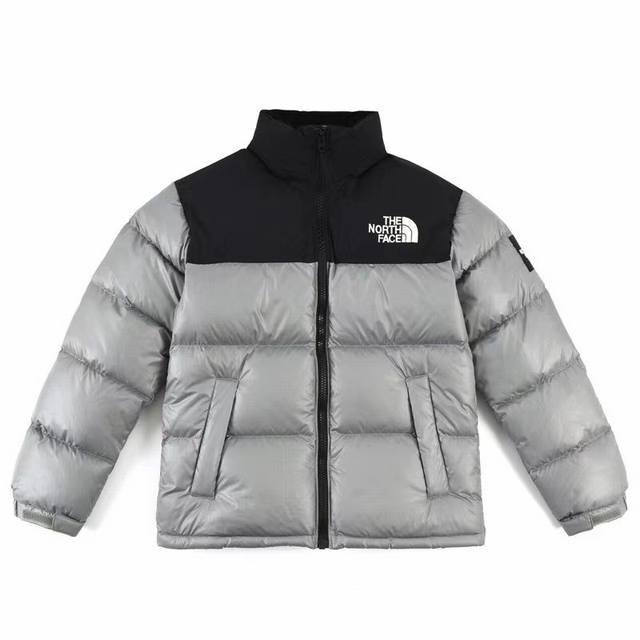 专柜级！TNF 北面Nuptse1996大格子 北面羽绒服 刺绣采用进口田岛绣花 万针刺绣，采用进口7号针，日本女皇绣线，保证每字饱满工、立体感清晰。 填充国标