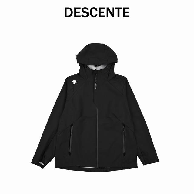 迪桑特 DESCENTE 24SS新品 户外三防，防风防水透气轻量硬壳冲锋衣 男女同款 产品特性： 三层压胶技术，防风雨，防静电，抗撕耐磨！ 做到了即轻量，又具