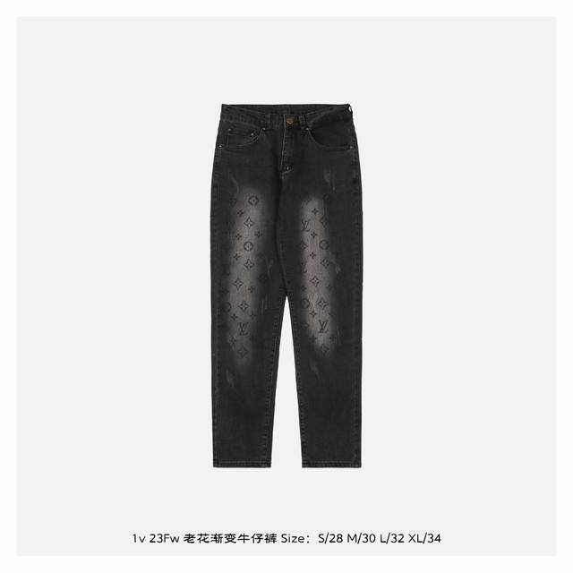 LV 23Fw 老花渐变牛仔裤 Denim平织斜纹牛仔布面，面料吸汗透气，不紧绷，穿着舒适亲肤，由梭织工艺机织搭配水洗工艺成就自然的做旧质感，经过反复对比原版毛