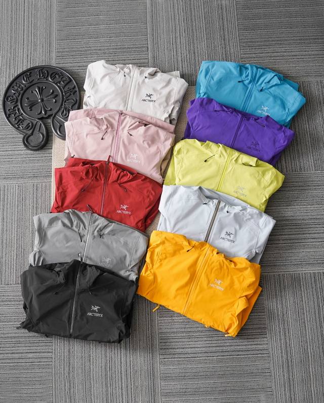 品牌：始祖鸟 ARCTERYX 尺码：S-M-L-XL-XXL 颜色：黑色-白色-灰色-粉色-以太蓝-脂鲤蓝-荧光绿-黄色-红色-紫色 类型：BETA LT G