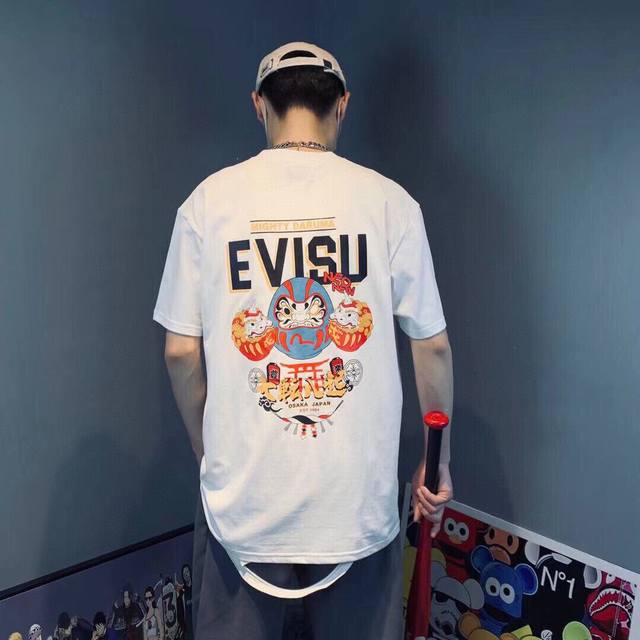 特价49 EVISU 福神达摩七転八起印花男女休闲短袖T恤 高端定制 品质请看实拍 衣服上你能看得见 胸前字母LOGO和双幻彩印花图案完美配色！不得不推荐一款非