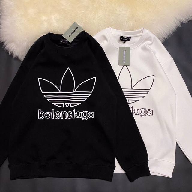 上新 上新 Adidas联名Balenciaga系列24ss限定情侣款圆领卫衣，流量爆款，上身帅气百搭不挑人，休闲运动均可驾驭，经典永不过时绝佳春秋出行穿搭必备