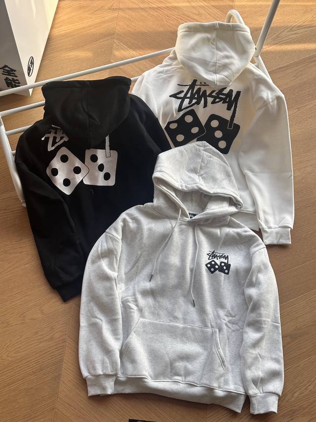 供 Stussy 双骰子系列 Pigment Dyed Hoodie 字母Logo印花连帽套头休闲卫衣男女同款 黑色 白色 灰色 S~XL 热度爆款，vibe风