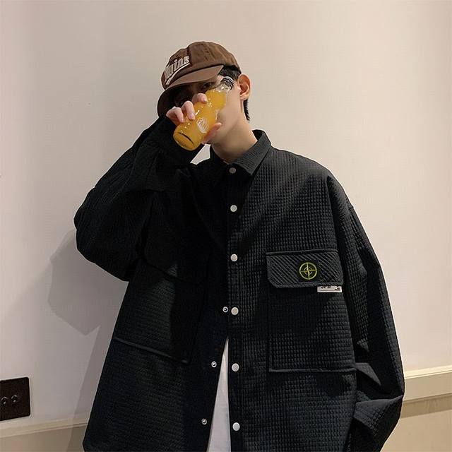 上新 Stone Island 石头岛春季海外官网纯色基础款肌理纹质感衬衫夹克外套，男女同款，INS 抖音 微博各大网红博主纷纷上身，版型好看，上身有型，修饰完