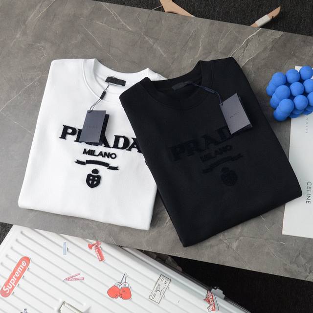 顶级复刻 高端定制 - Prada 普拉达 新款胸前牙刷刺绣立体字母logo休闲圆领卫衣 - 款号：66890 - 颜色：黑色 白色 - 购入原版开模打造，全套