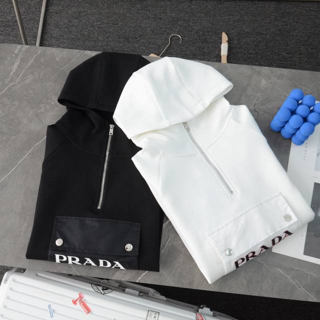 顶级复刻 高端定制 - Prada 普拉达 新款重工胸前尼龙大口袋半拉链休闲连帽卫衣 - 款号：w288809 - 颜色：黑色 白色 - 购入原版开模打造，全套