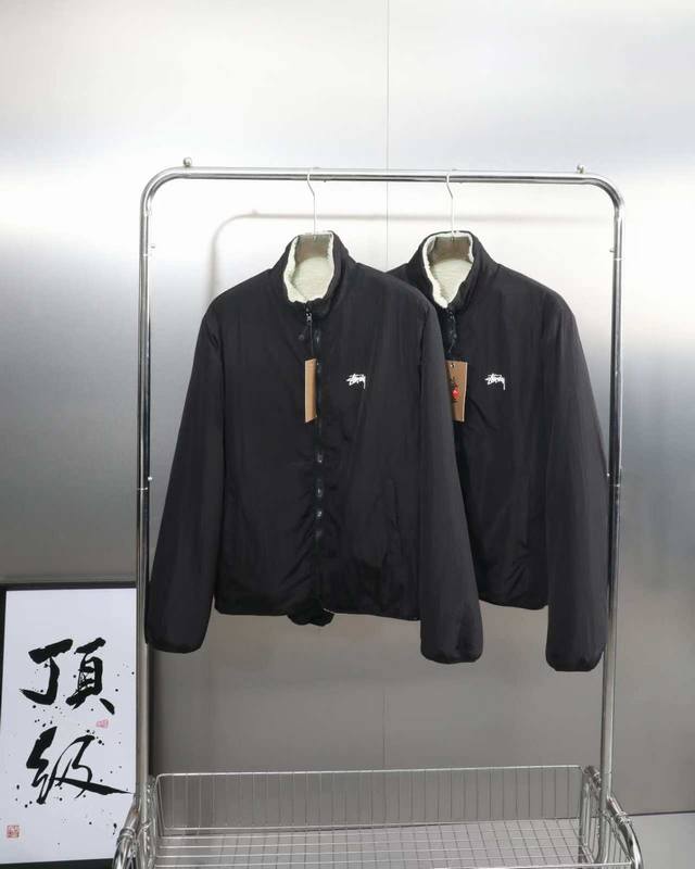 高版本区别市面 Stussy 斯图西冬季新款黑8羊羔毛双面穿外套 加绒加厚秋冬保暖神器- 深受冲浪文化和沙滩服饰的影响，stussy已经成为席卷全球的嘻哈文化与