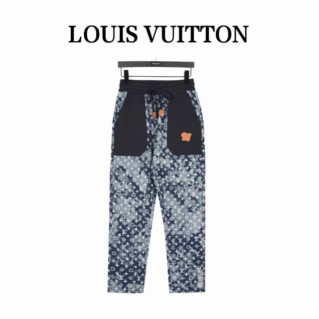 LouisVuitton 路易威登满印牛仔拼接大口袋长裤 蓝口袋 LouisVuitton 路易威登满印牛仔拼接大口袋长裤 男女同款全新美学灵感趣味设计,渠道性