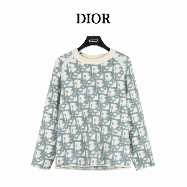 Dior 迪奥 24Fw 重工满幅CD提花袖肩斜拉链毛衣 重磅上线，周杰伦演唱会哭泣落泪同款毛衣。 白色绵羊毛混纺面料 Oblique 印花这款针织衫以时髦的设