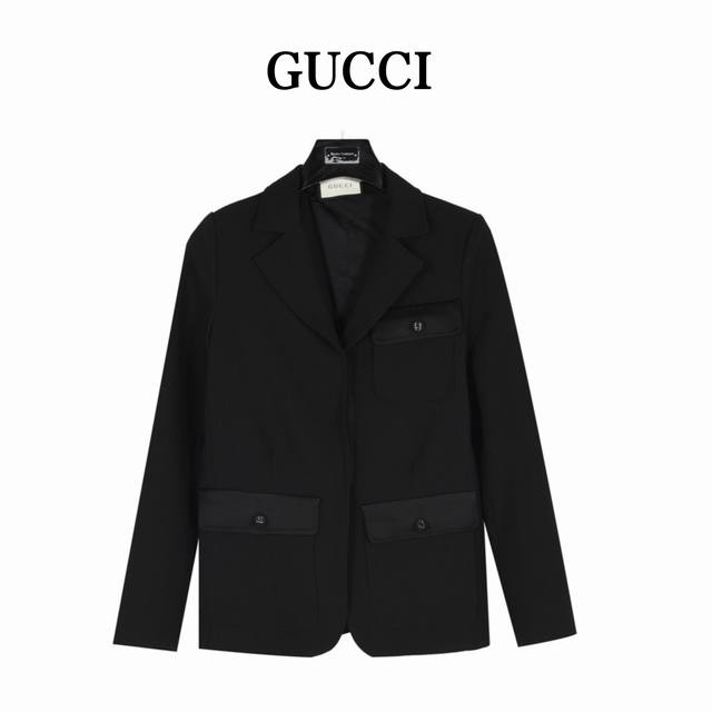 Gucci 古驰 24Fw 纯色缎面羊毛夹克西装外套 南油高定女款 南油高货 全衣1:1高端定制 纽扣客供开模定制 独家原版开发 高定出货 众多明星同款 挺阔有